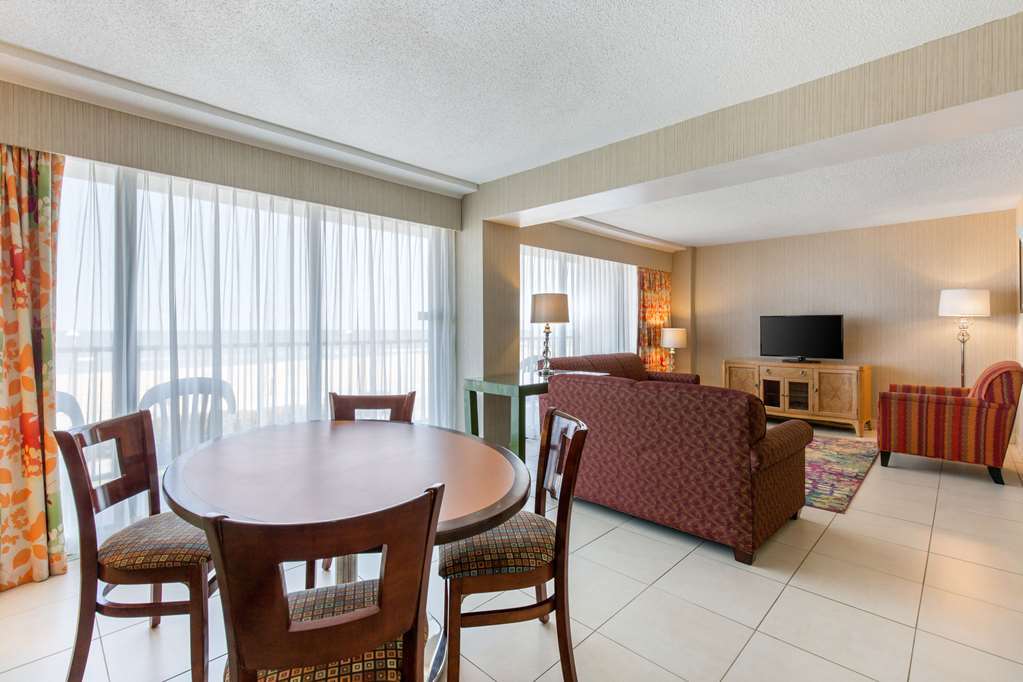 Coastal Hotel & Suites Virginia Beach - Oceanfront Szoba fotó
