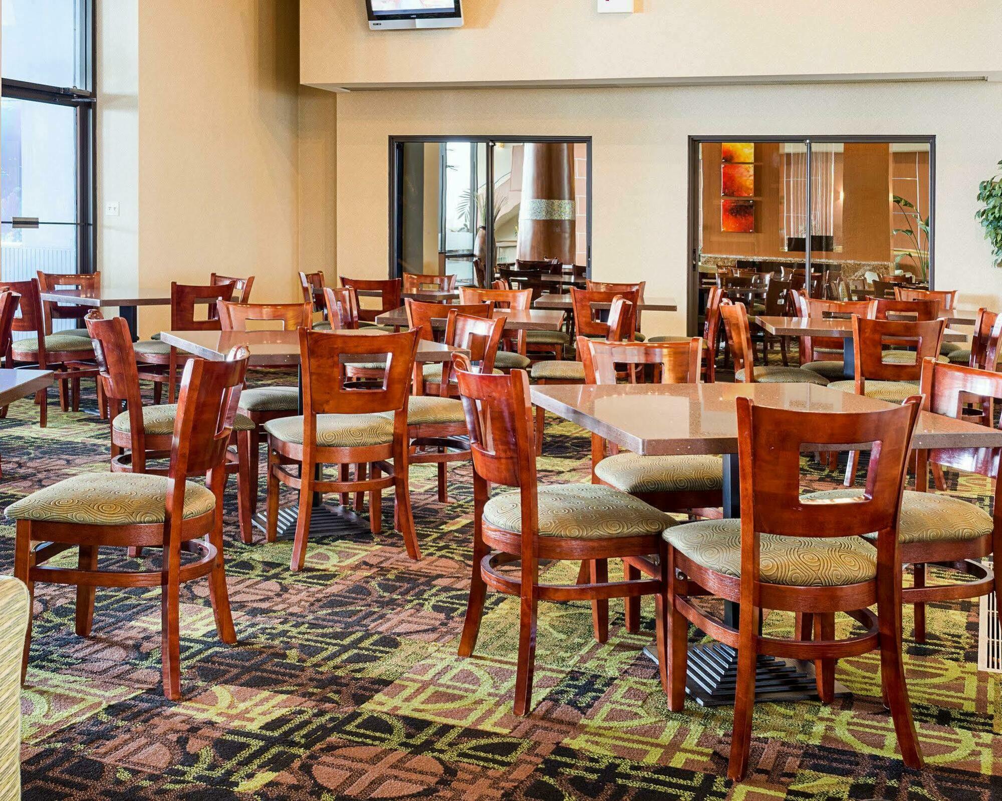 Coastal Hotel & Suites Virginia Beach - Oceanfront Kültér fotó